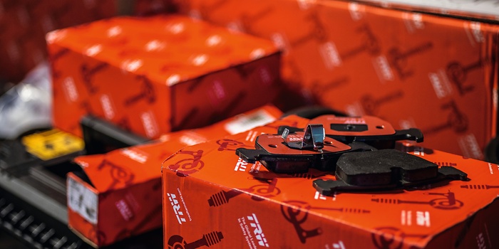brake pads with packaging